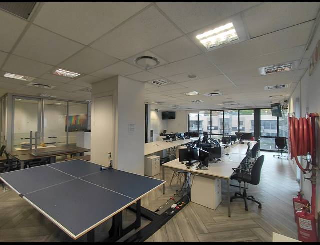 318M² OFFICE TO LET IN BRYANSTON
